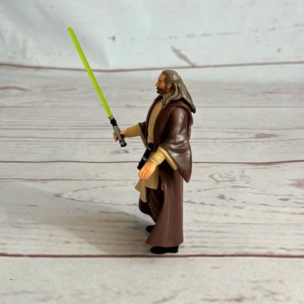 Star Wars Phantom Menace Qui-Gon Jinn Hasbro 1998 4” with light saber